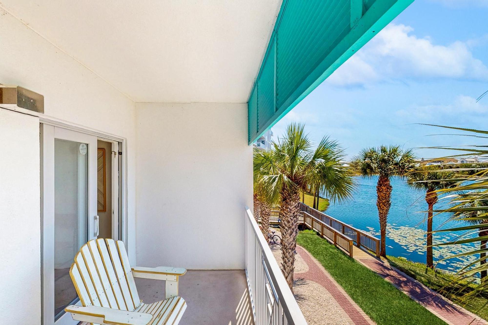 Carillon Beach