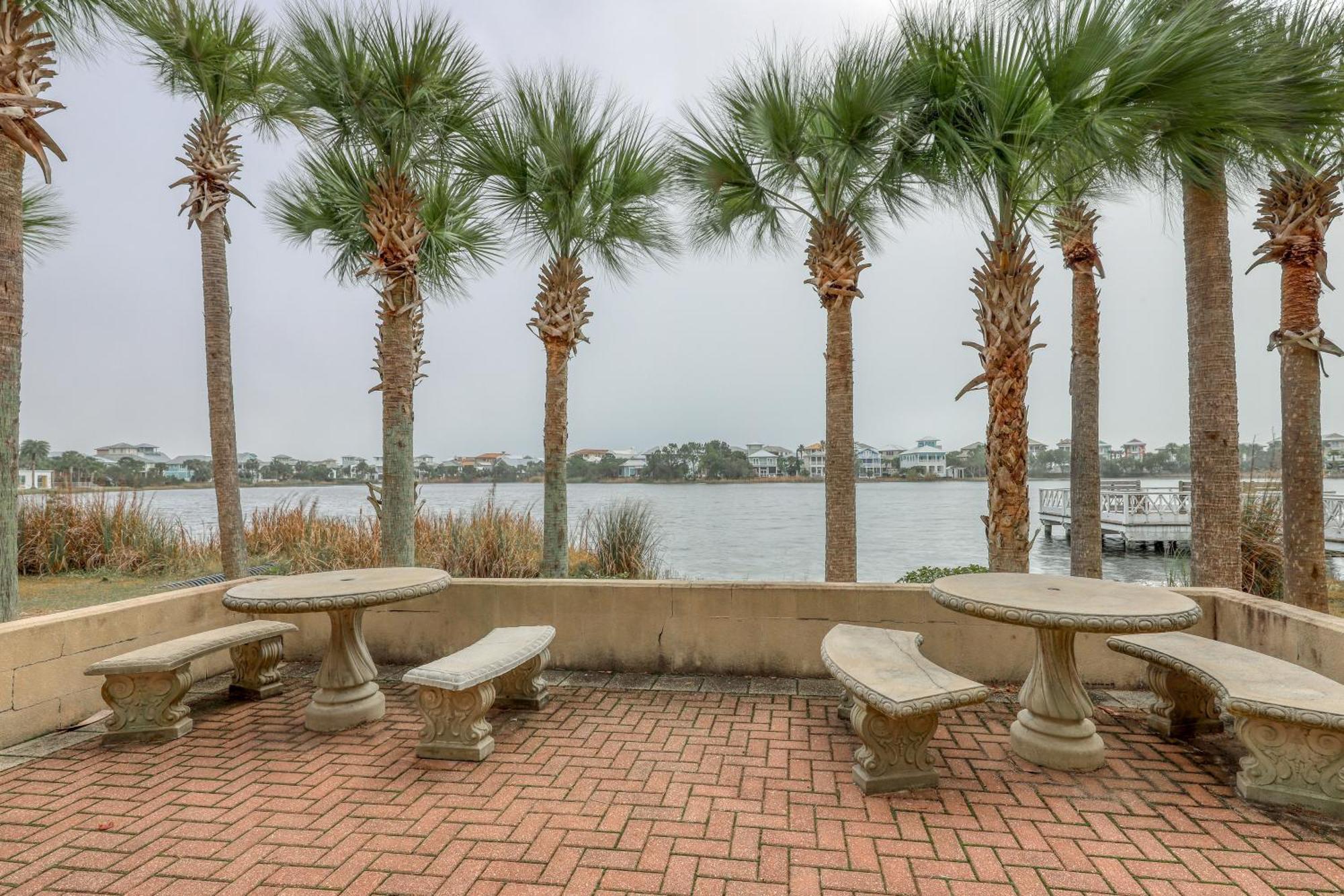 Hotel Carillon Beach