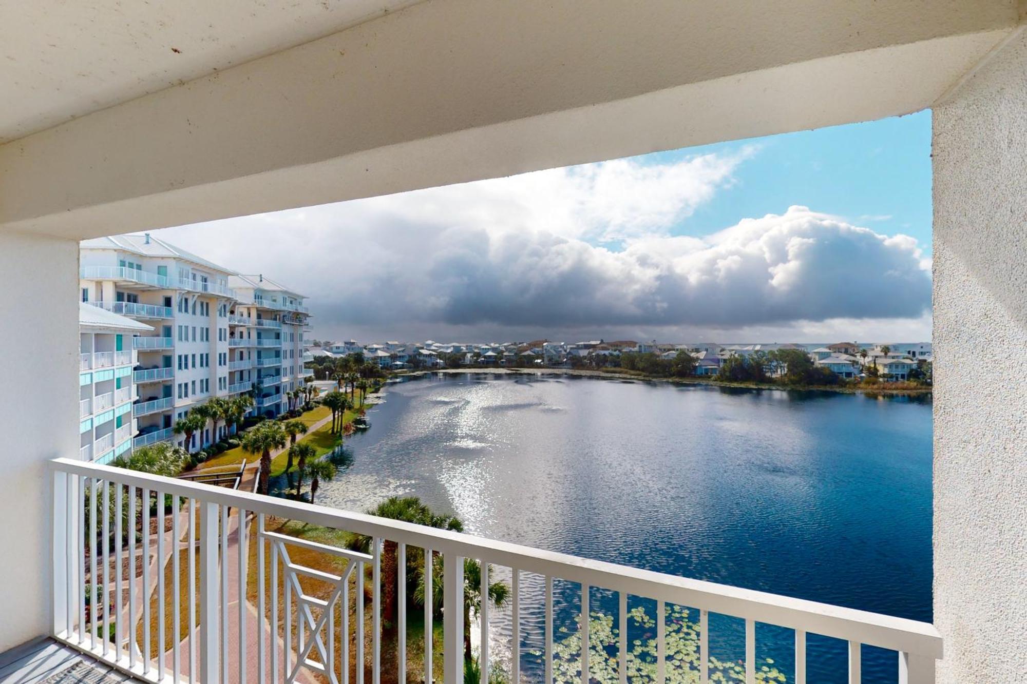 Hotel Carillon Beach