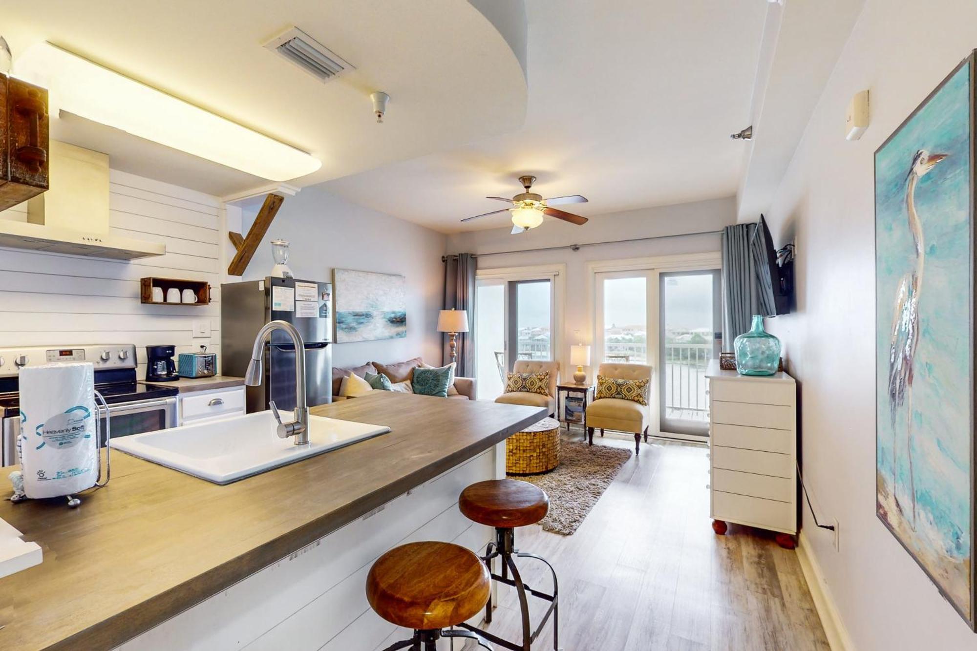 Carillon Beach Hotel *